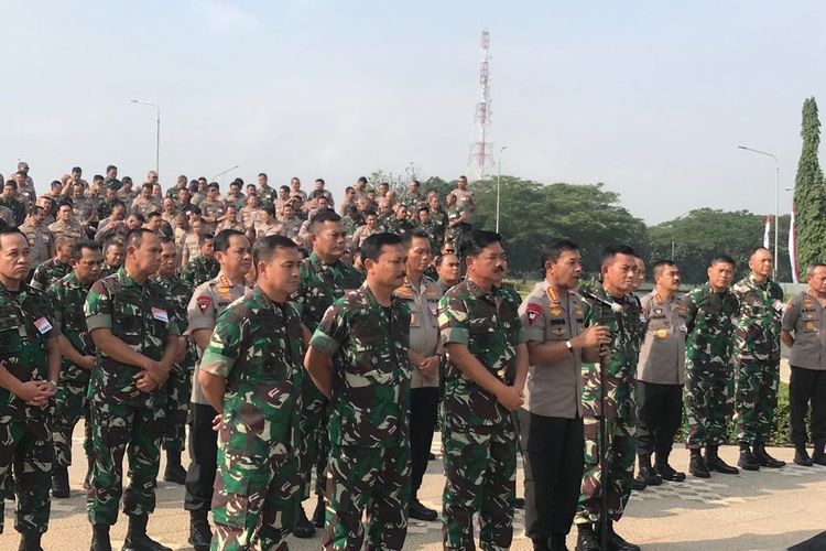 Kapolri Jenderal (Pol) Idham Azis usai rapat pimpinan bersama TNI di Mabes TNI, Cilangkap, Jakarta Timur, Selasa (28/1/2020).