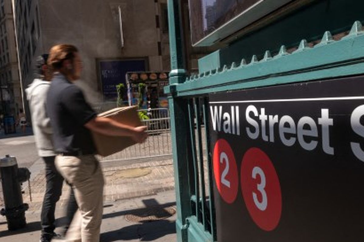 Wall Street Ditutup Bervariasi, Nasdaq Composite Cetak Rekor