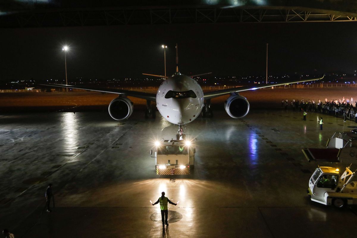 Pesawat terbaru Garuda Indonesia A330-900 NEO saat peluncuran di hanggar 2 GMF Aero Asia, Bandara Soekarno Hatta, Tangerang, Banten, Rabu (27/11/2019).