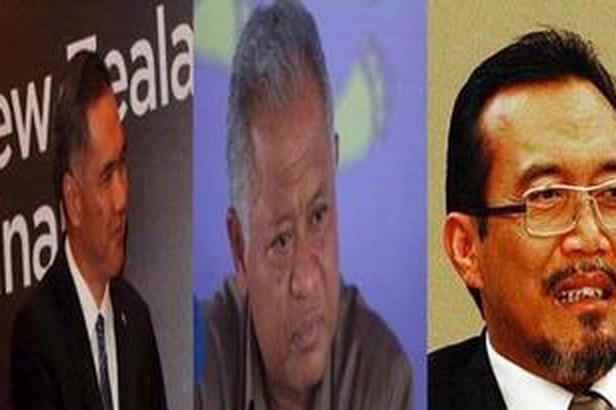 Gita Wirjawan (kiri), Purnomo Yusgiantoro (tengah), dan Suswono (kanan)