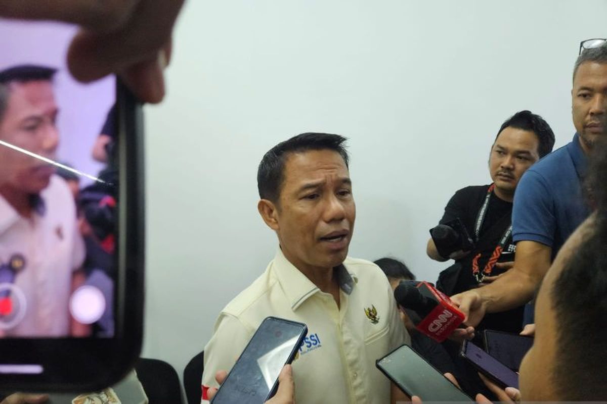 Sekretaris Jenderal PSSI, Yunus Nusi, saat ditemui awak media di Jakarta, pada Senin (28/4).