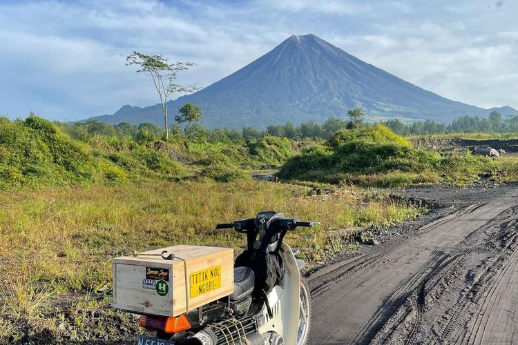 Motor yang digunakan Titik Nol Ngopi untuk menyajikan kopi pada pelanggan.