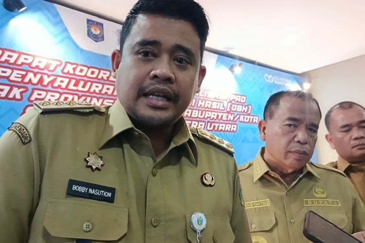 Abu Erupsi Gunung Sinabung Mengarah ke Berastagi, Bobby Pertimbangkan Sekolah Belajar Online