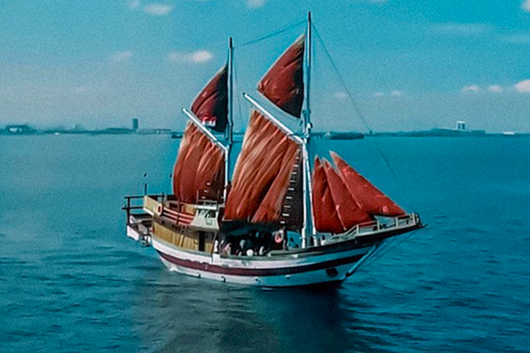 Sunset Sailing to IKN dengan Pinisi, Merasakan Warisan Budaya Dunia