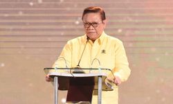 Agung Laksono: Jangan Ada Elit Politik Obok-Obok Ormas Golkar!