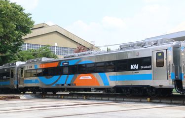 Rangkaian Kereta Eksekutif dan Luxury New Generation pada KA Taksaka. PT KAI mengoperasikan KA Taksaka relasi Gambir-Yogyakarta PP dengan rangkaian Kereta New Generation mulai Kamis (18/1/2024).