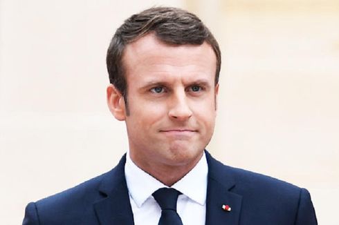 Macron Tegur Remaja yang Tak Sopan Panggil Namanya