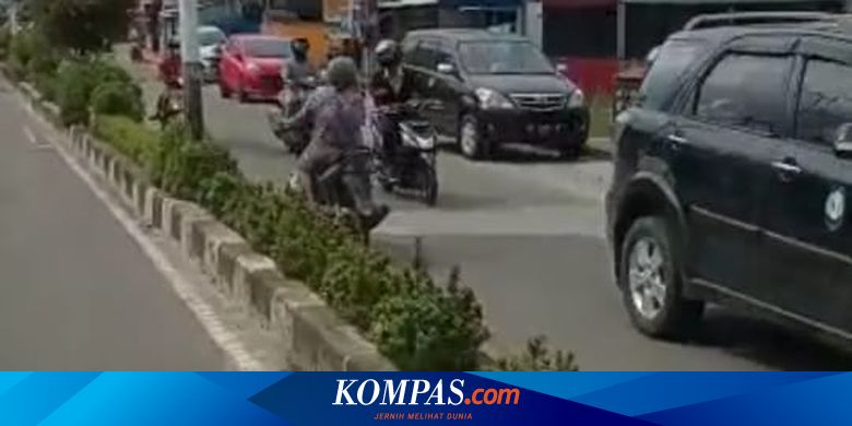 Viral, Video Nenek Berdaster Kendarai Motor Lawan Arah, Polisi: Sama Saja Bunuh Diri