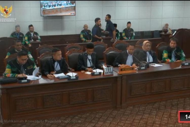 Koalisi Pelindung Ibadah dan Ekosistem Umrah Haji menggugat pasal terkait umrah mandiri ke Mahkamah Konstitusi (MK) ke Mahkamah Konstitusi (MK), Senin (9/2/2026).