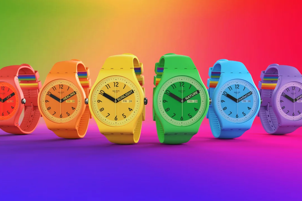 jam dengan warna pelangi dari Swatch yang menjadi barang terlarang di Malaysia