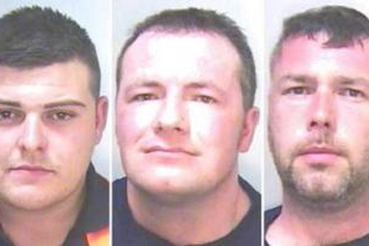Tiga terpidana penyerang sebuah masjid di Inggris (dari kiri ke kanan) Daniel Cressey, Stuart Harness dan Gavin Humphries. Pengadilan Hull menjatuhkan hukuman enam tahun penjara untuk Harness dan Humphries. Sementara Dabiel Cressey diganjar hukuman penjara tiga tahun.