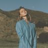 Lirik Lagu Real Life dari Claire Rosinkranz