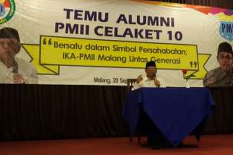 Anggota Dewan Pertimbangan Presiden (Wantimpres) KH Hasyim Muzadi saat menghadiri temu alumni PMII di Kota Malang, Jawa Timur, Selasa (20/9/2016)