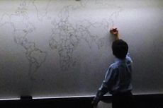 Wow... Bocah 11 Tahun Menggambar Peta Dunia Hanya lewat Ingatannya
