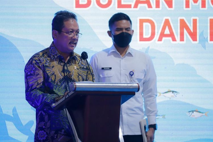 Menteri Kelautan dan Perikanan Sakti Wahyu Trenggono saat pelepasan produk perikanan dalam kegiatan bertajuk Indonesia Satu Ekspor di Pelabuhan Tanjung Priok, Jakarta, Rabu (14/4/2021).