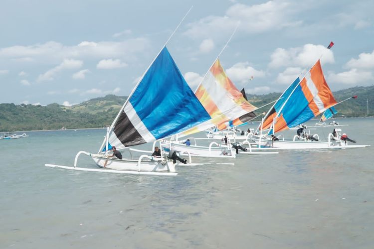 Suasana perlombaan Festival Gili Gede di Lombok Barat, 12-13 Maret 2022