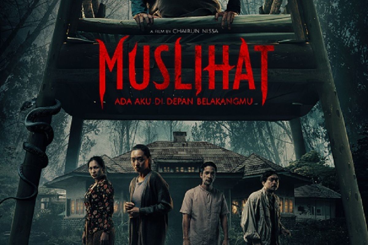 Poster film Muslihat akan tayang 17 April 2025