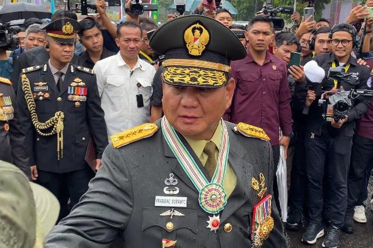 Menhan Prabowo Subianto usai Rapat Pimpinan TNI-Polri, di Mabes TNI, Cilangkap, Jakarta Timur, Rabu (28/2/2024).