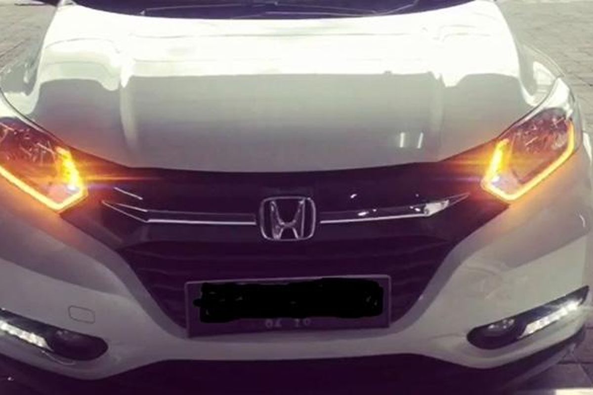 Modifikasi LED dengan lampu sein bergerak