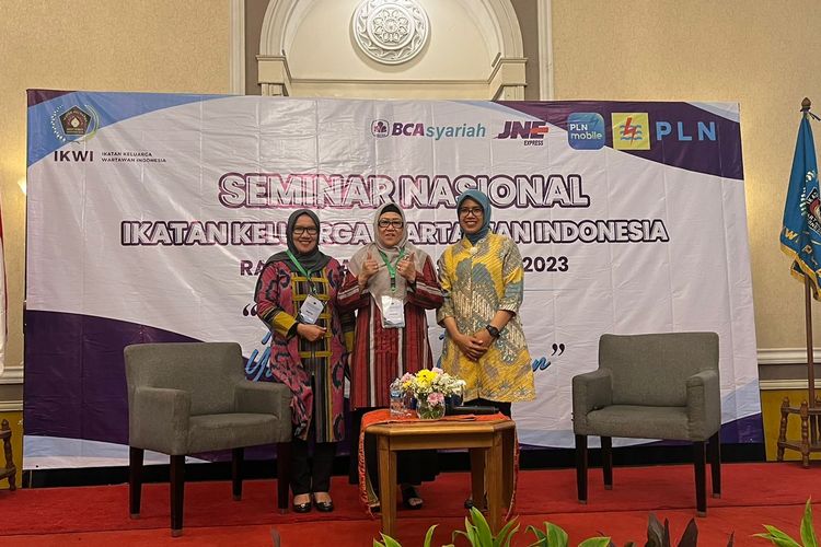 Seminar Nasional bertema Penggunaan Listrik yang Hemat dan Aman, yang digelar oleh Ikatan Keluarga Wartawan Indonesia (IKWI), di Jakarta, Jumat (27/10/2023). 