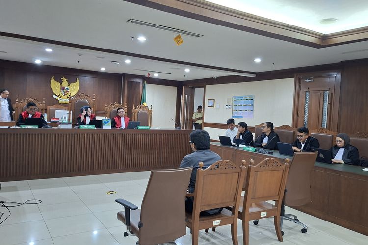 Ferry Irwandi Jadi Saksi Sidang 