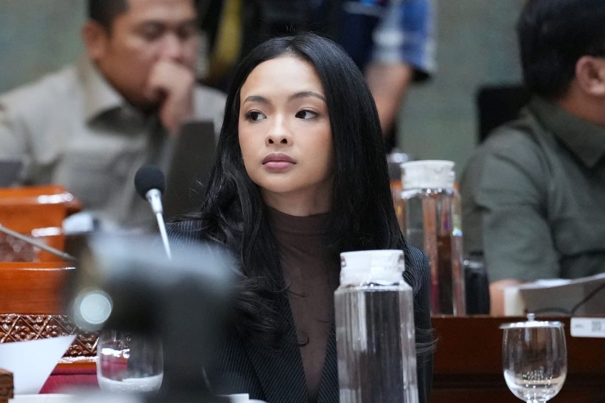 Anggota Komisi X DPR RI, Ruby Chairani Syiffadia saat menghadiri rapat Komisi X DPR RI di Gedung DPR RI di Senayan, Jakarta.