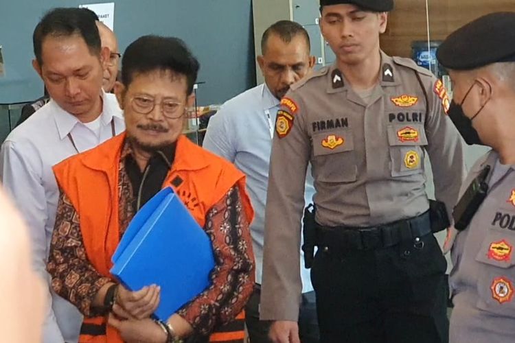 Mantan Menteri Pertanian (Mentan) Syahrul Yasin Limpo (SYL) saat ditemui di kantor Dewas KPK, Rabu (20/12/2023). SYL menjadi saksi untuk sidang dugaan pelanggaran etik Firli Bahuri.