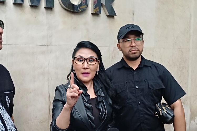4 Pernyataan Lita Gading Usai Diperiksa Polisi atas Laporan Ahmad Dhani