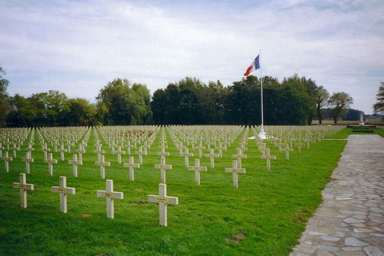 Makam tentara Perancis yang tewas saat Perang Dunia I.
