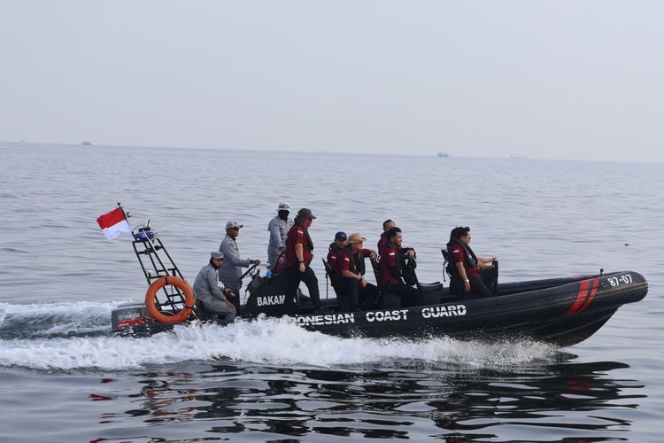 Imigrasi Tanjung Priok Sidak Sejumlah Kapal Berbendera Asing di Perairan