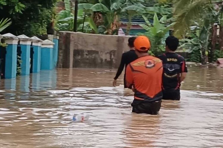 Kondisi banjir yang merendam puluhan rumah di Kabupaten Muara Enim, Sumatera Selatan, Rabu (8/5/2024).