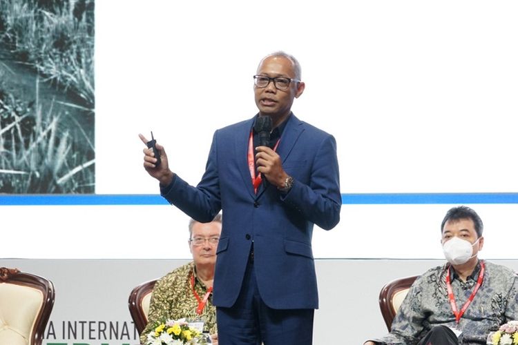 Direktur Utama PT Pertamina Geothermal Energy (PGE) Ahmad Yuniarto pada acara The 8th Indonesia International Geothermal Convention and Exhibition 2022 di Jakarta, Kamis (15/9/2022).