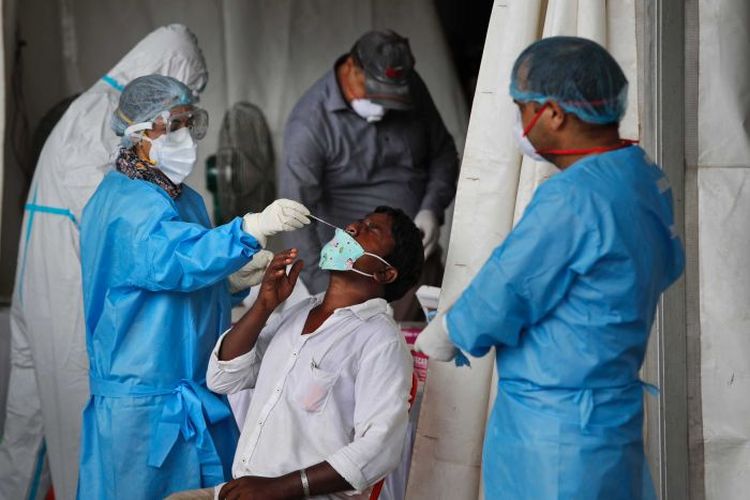 Di India korban meninggal karena virus corona sudah mencapai 120.000 orang.