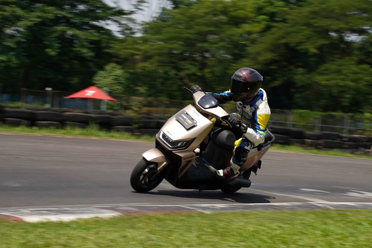 Sesi test motor listrik United E-Motor