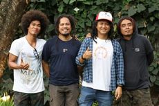 Lirik dan Chord Lagu Tersenyum Lagi - Steven & Coconut Treez.