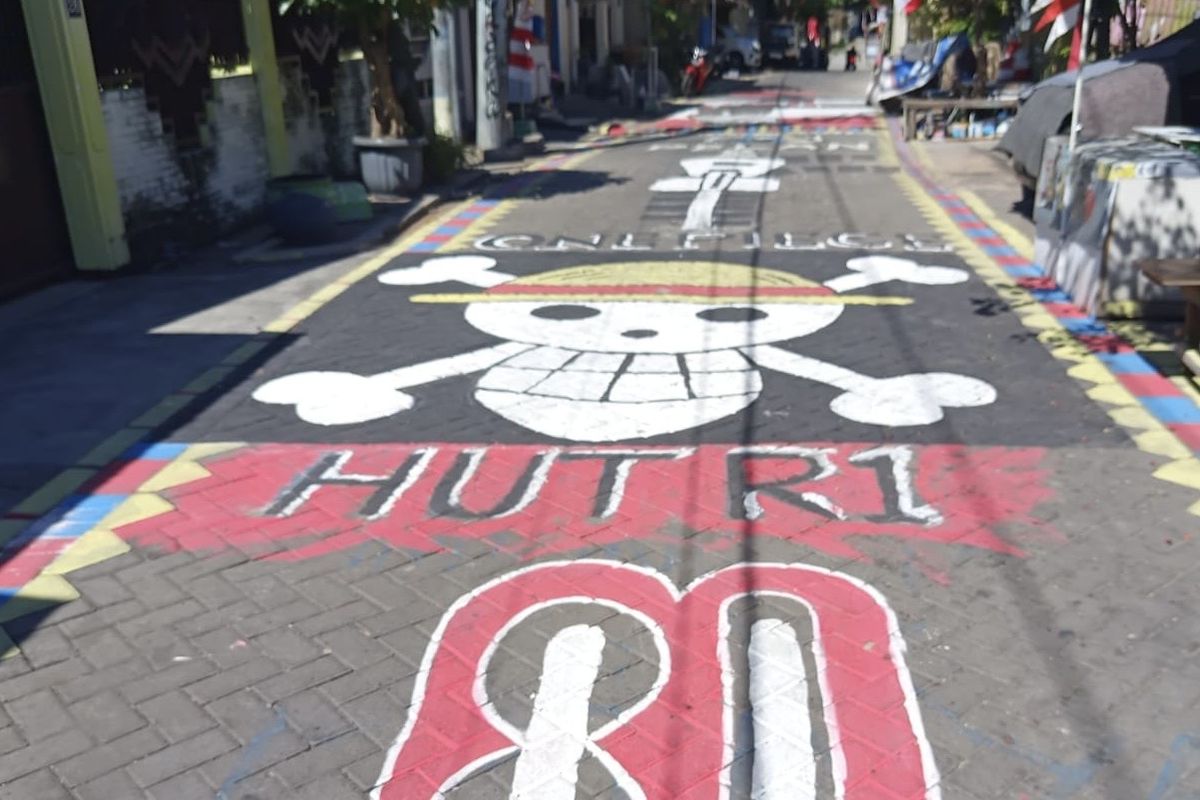 Mural gambar One Piece di Jalan Putatgede yang dihapus, Senin (4/8/2025).