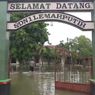 Banjir Selutut Orang Dewasa, Ratusan Siswa SD di Grobogan Terpaksa Belajar Daring