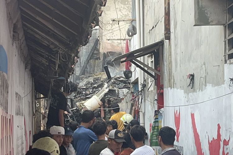 14 Rumah Terbakar di Permukiman Padat Tamansari Jakbar, 39 KK Terdampak