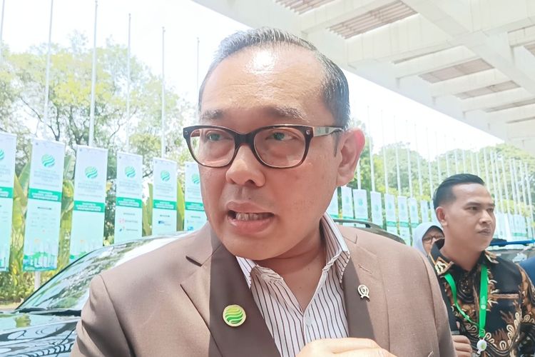 Wakil Menteri Investasi dan Hilirisasi/Wakil Kepala Badan Koordinasi Penanaman Modal (BKPM) Todotua Pasaribu di JCC, Senayan, Jakarta, Jumat (10/10/2025). 