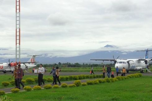 Terpapar Abu Anak Gunung Rinjani, Bandara Blimbingsari Ditutup