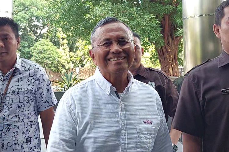 Mantan menteri Badan Usaha Milik Negara (BUMN) Dahlan Iskan tiba di gedung Merah Putih Komisi Pemberantasan Korupsi (KPK), Kamis (14/9/2023).