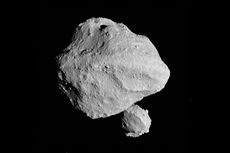 Ilmuwan Temukan Asteroid yang Mengorbit Bulan Ganda