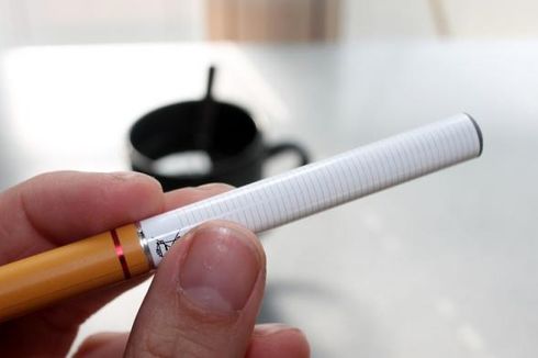 Ketahui Efek Samping Penggunaan Rokok Elektronik