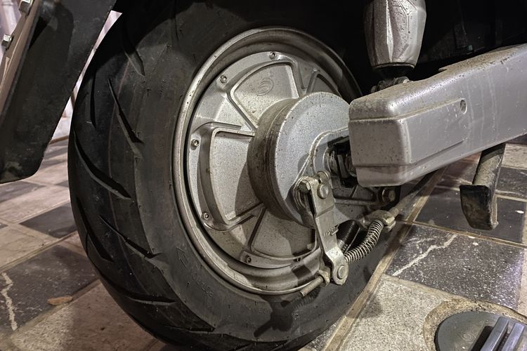 Sulitnya Tambal Ban Motor Listrik Dinamo Hub: Apa Kata Ahli?
