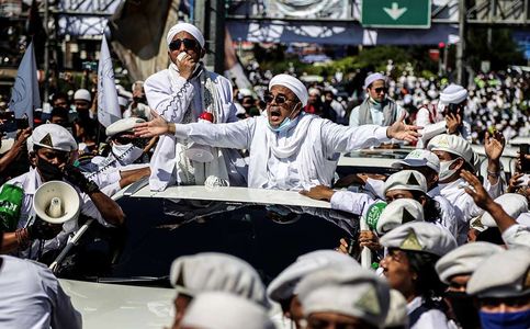 Indonesian Cleric Named Suspect for Holding Mass Gathering amid Pandemic