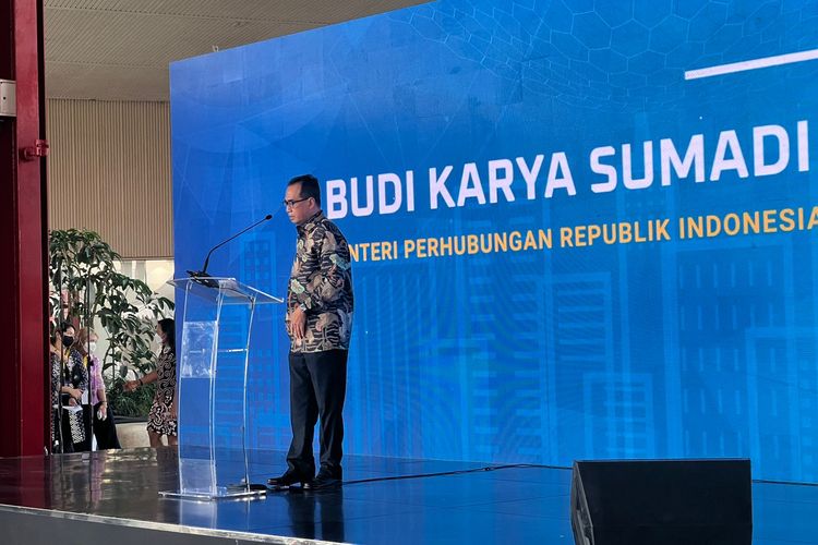 Menteri Perhubungan (Menhub) Budi Karya Sumadi saat memberikan sambutan pada acara peresmian autonomous electric vehicle di BSD City. Jumat (20/5/2022).
