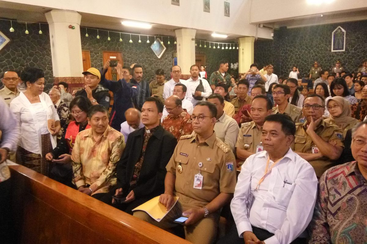 Gubernur DKI Jakarta Anies Baswedan di Gereja Antonius, Jakarta Timur, Minggu (24/12/2017).