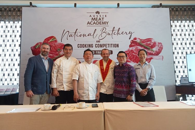Penyelenggara dan juri Grand Final National Butchery and Cooking Competition.