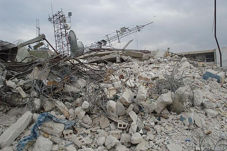 Kondisi Teleco Building pasca-gempa Haiti berkekuatan 7,0 SR pada 12 Januari 2010