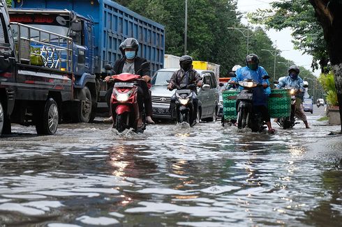 Genangan Terpantau di Ruas Jalan Ini, Pengguna Jalan Diminta Menghindar